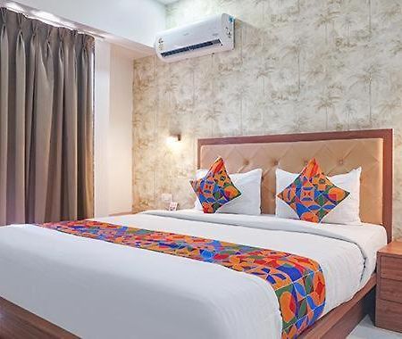 Hotel Dhd Deluxe - New Delhi Railway Station Bagian luar foto
