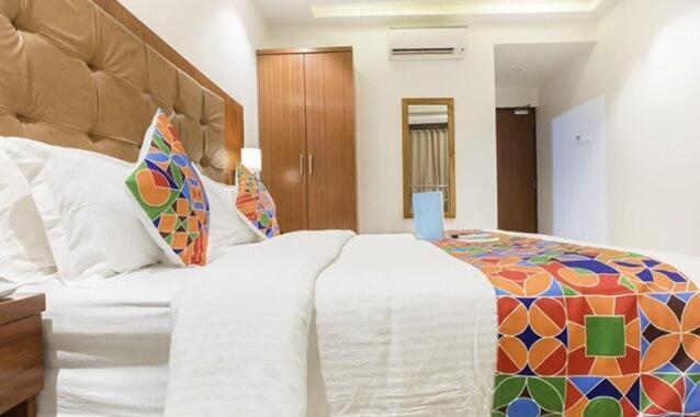 Hotel Dhd Deluxe - New Delhi Railway Station Bagian luar foto