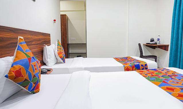 Hotel Dhd Deluxe - New Delhi Railway Station Bagian luar foto